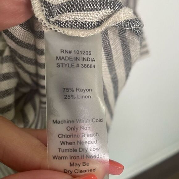 Soft Surroundings Women’s Striped Linen Blend Long Sleeve Top Size L Petite - Picture 7 of 8